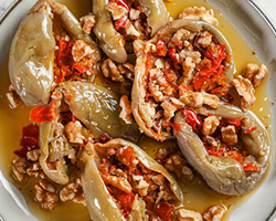 eggplants-makdous-in-can